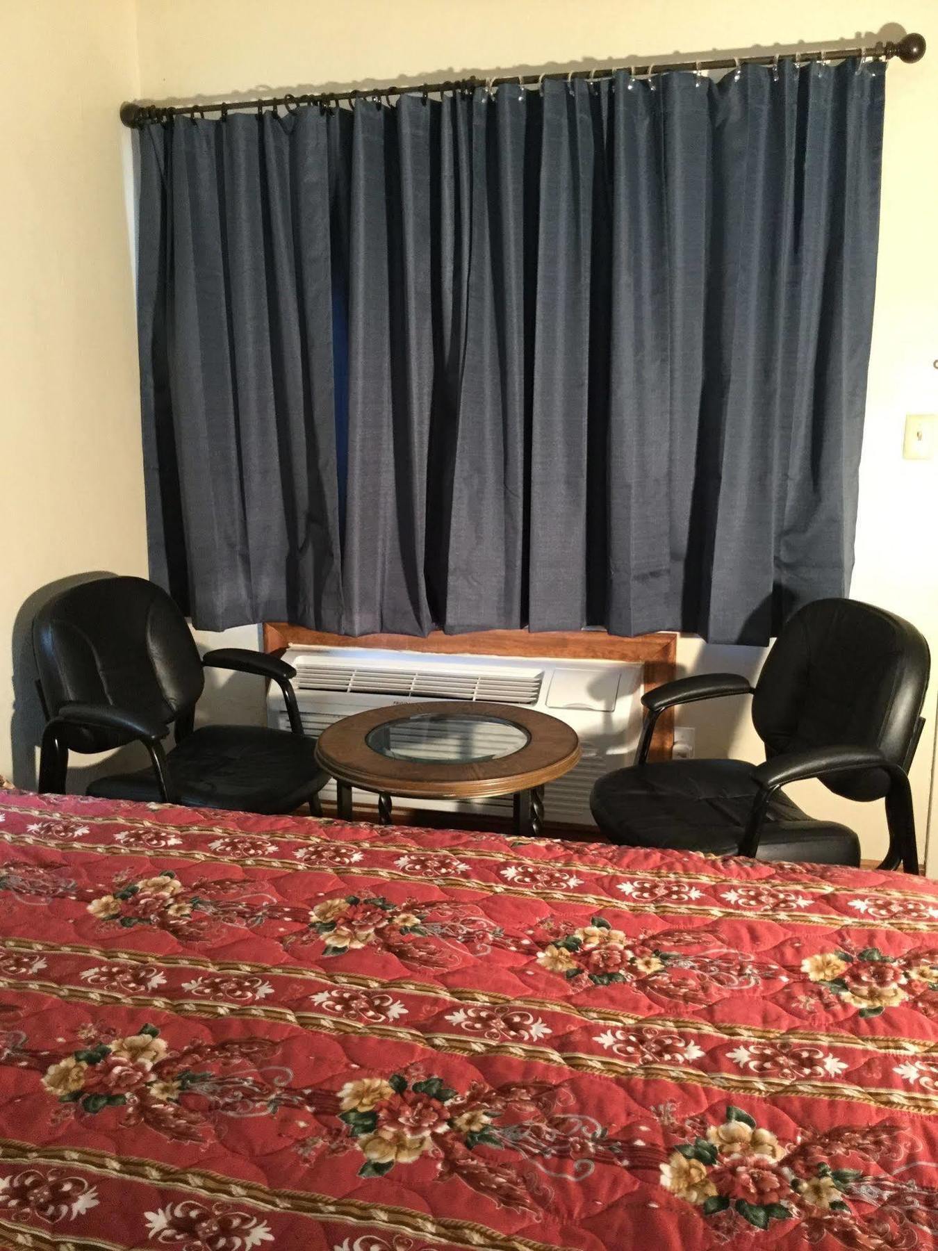 Diamond View Motel Сузанвилл Экстерьер фото