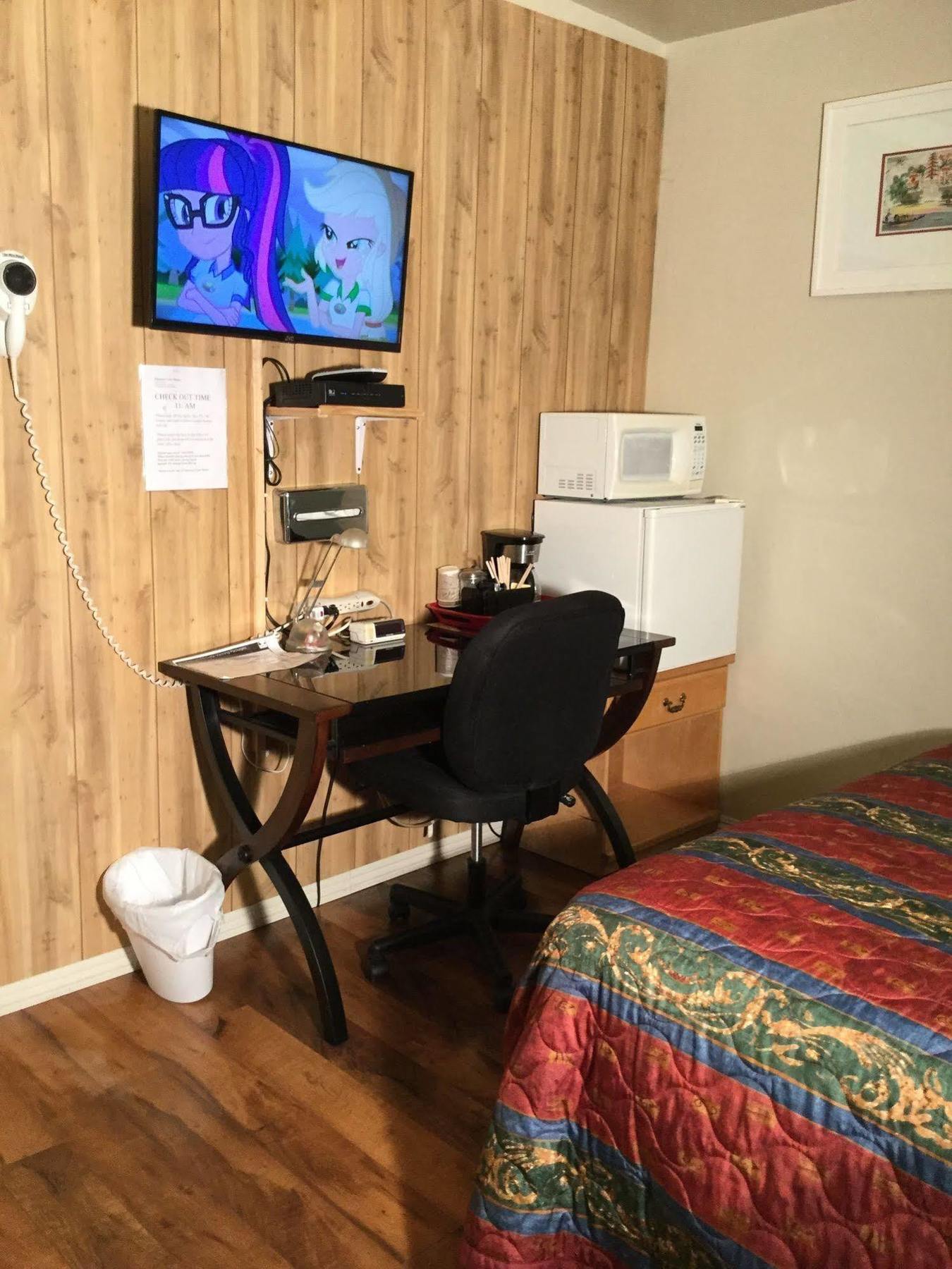 Diamond View Motel Сузанвилл Экстерьер фото