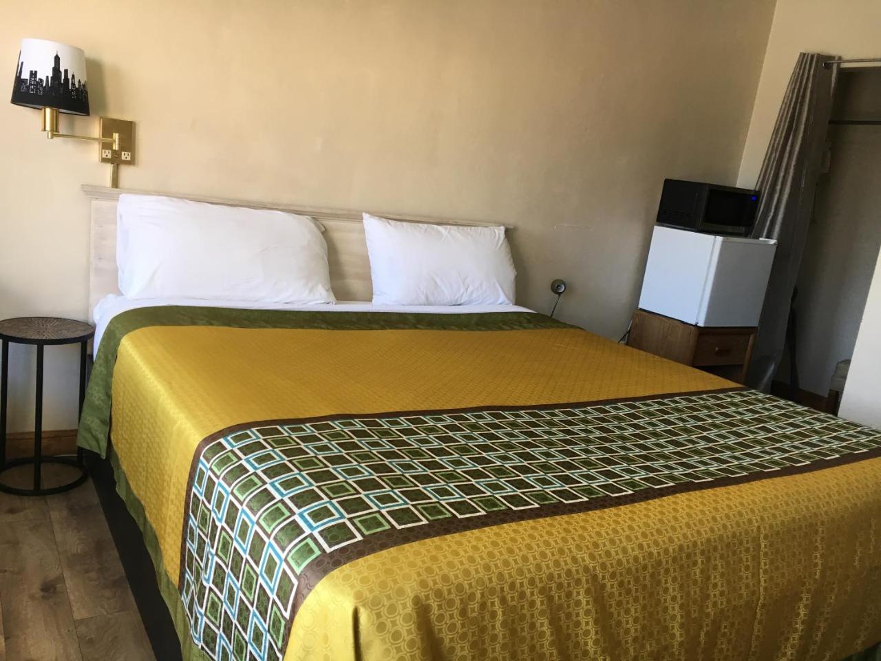 Diamond View Motel Сузанвилл Экстерьер фото